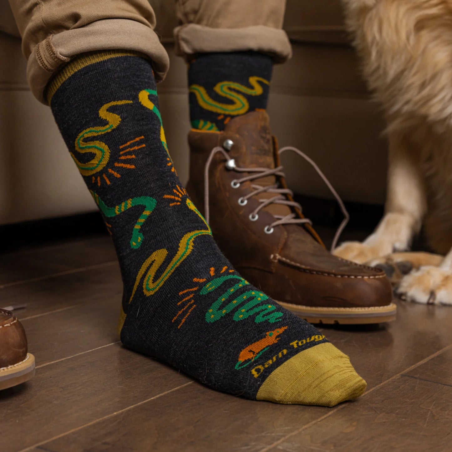 Field Guide Crew Lightweight Lifestyle Socks in Charcoal