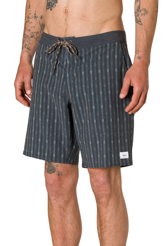 Crossroads Hybrid Trunk In Black Wash