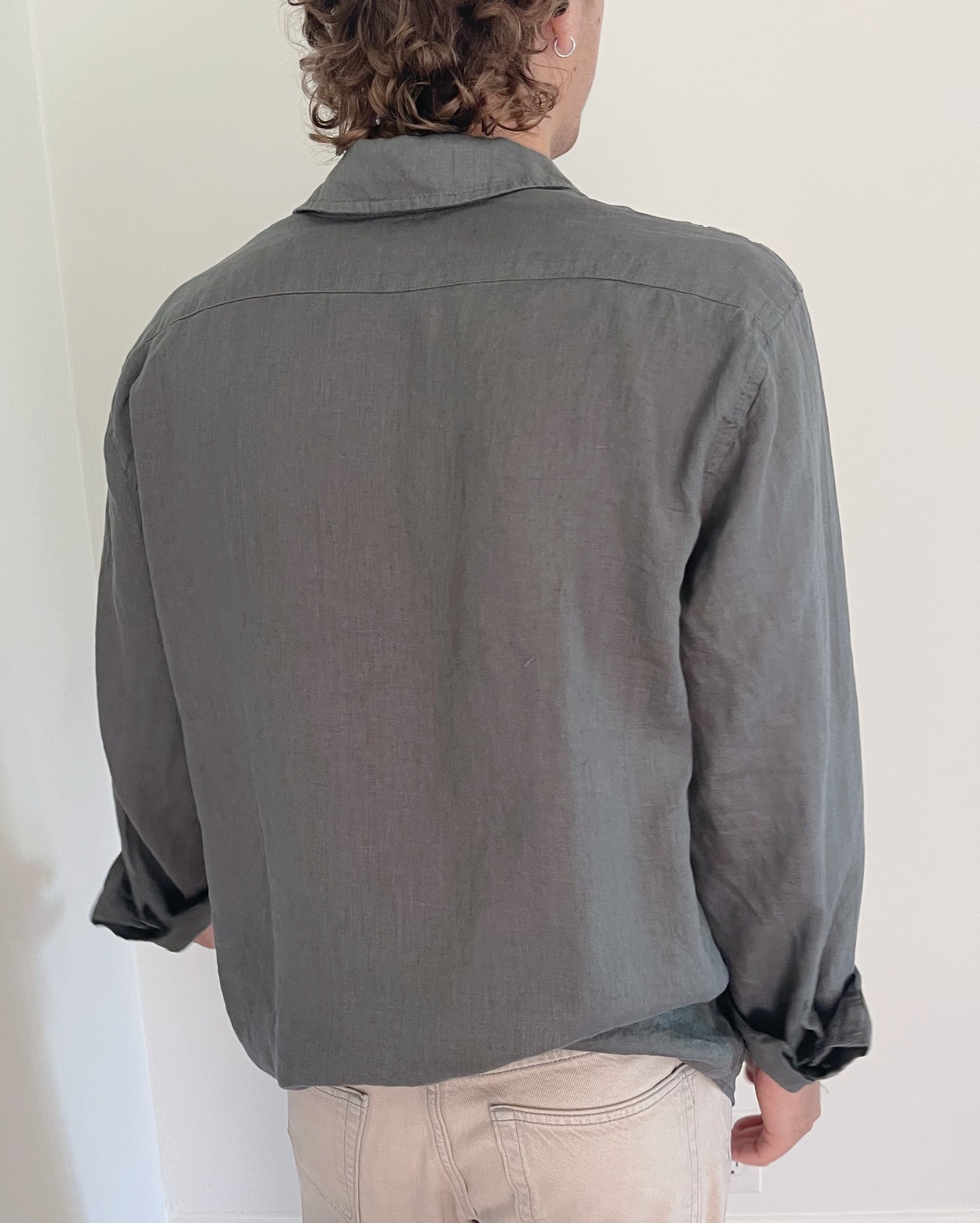 Linen Button Down in Gull