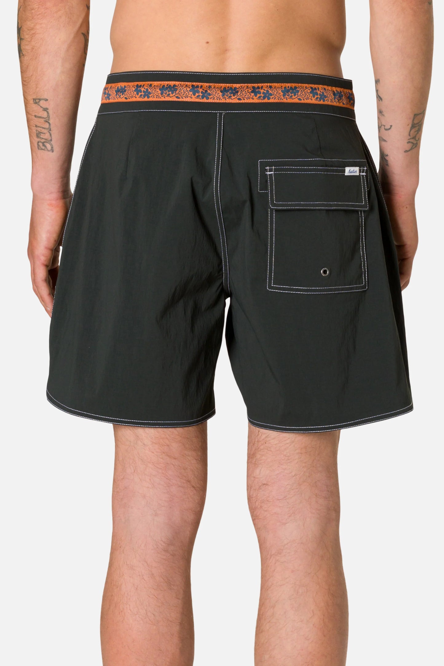 Snapper Hybrid Trunk In Black