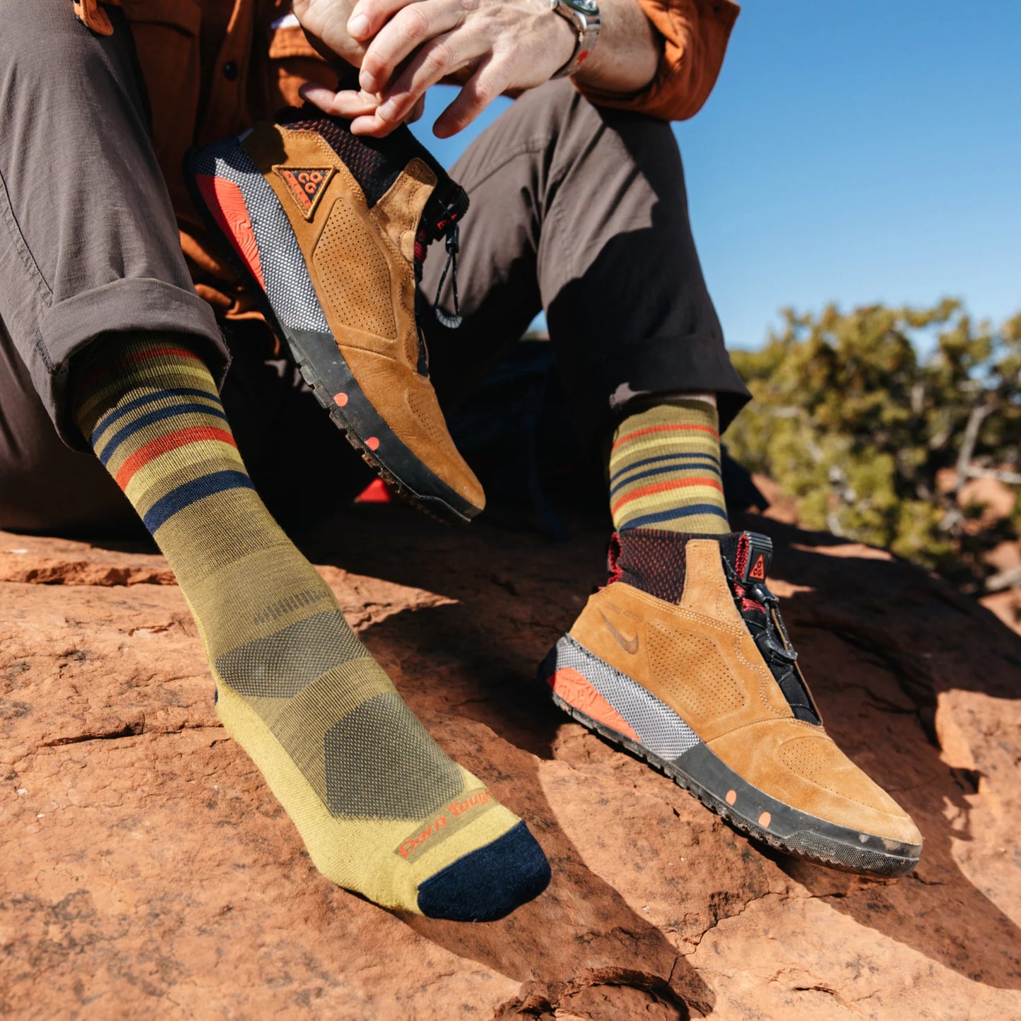 Fastpack Micro Crew Lightweight Hiking Sock in Sandstone