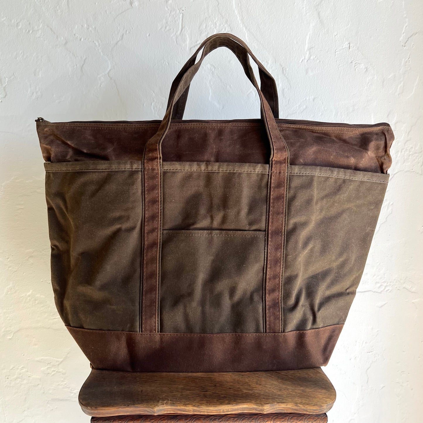 Large Waxed Cotton Tote in Olive