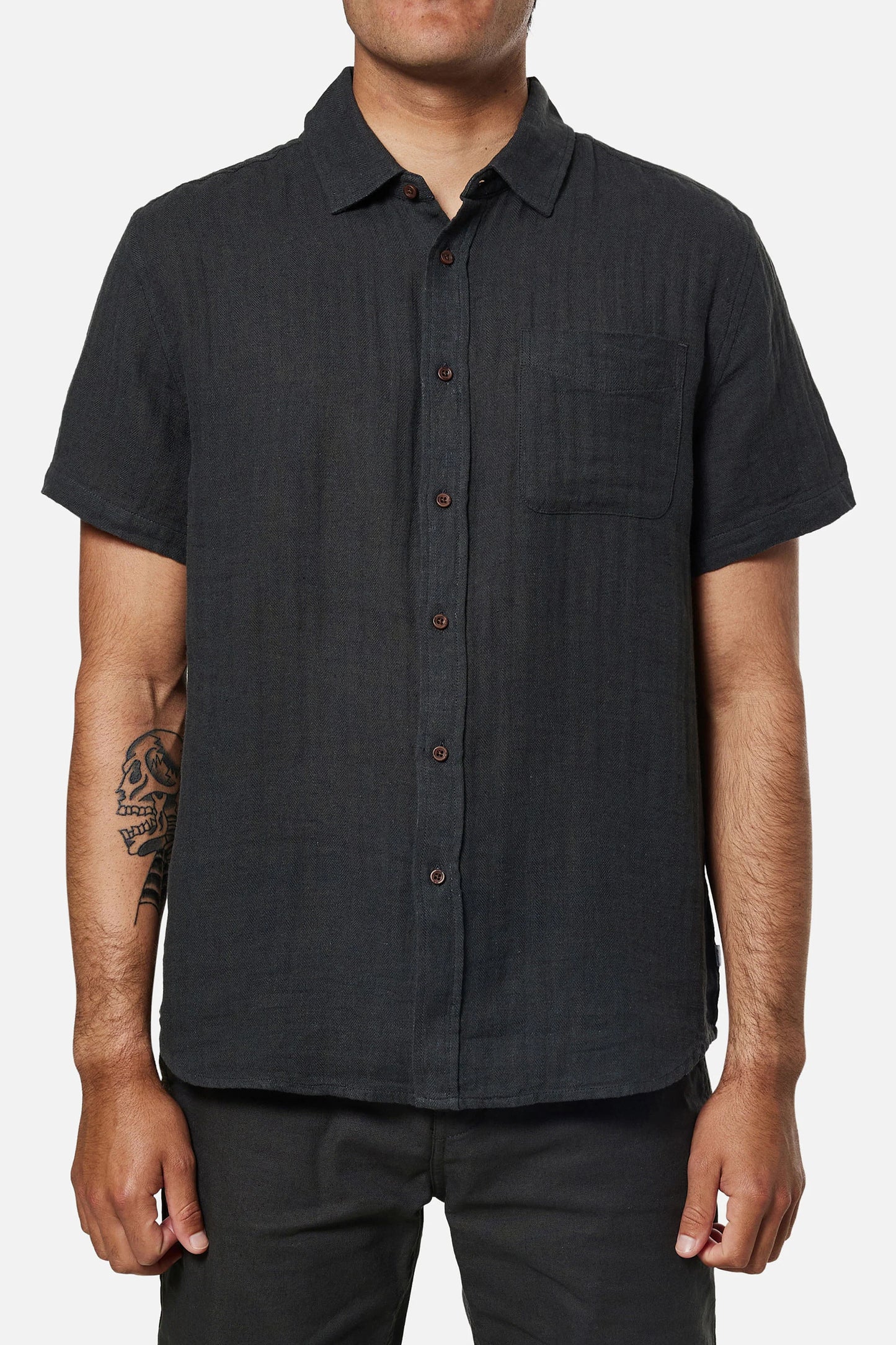 Alan Solid Shirt in Black Wash