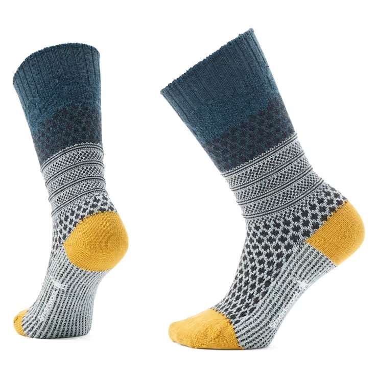 Everyday Popcorn Cable Crew Socks in Frosty Green