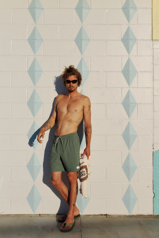 OTG Venn Volley Shorts in Duck