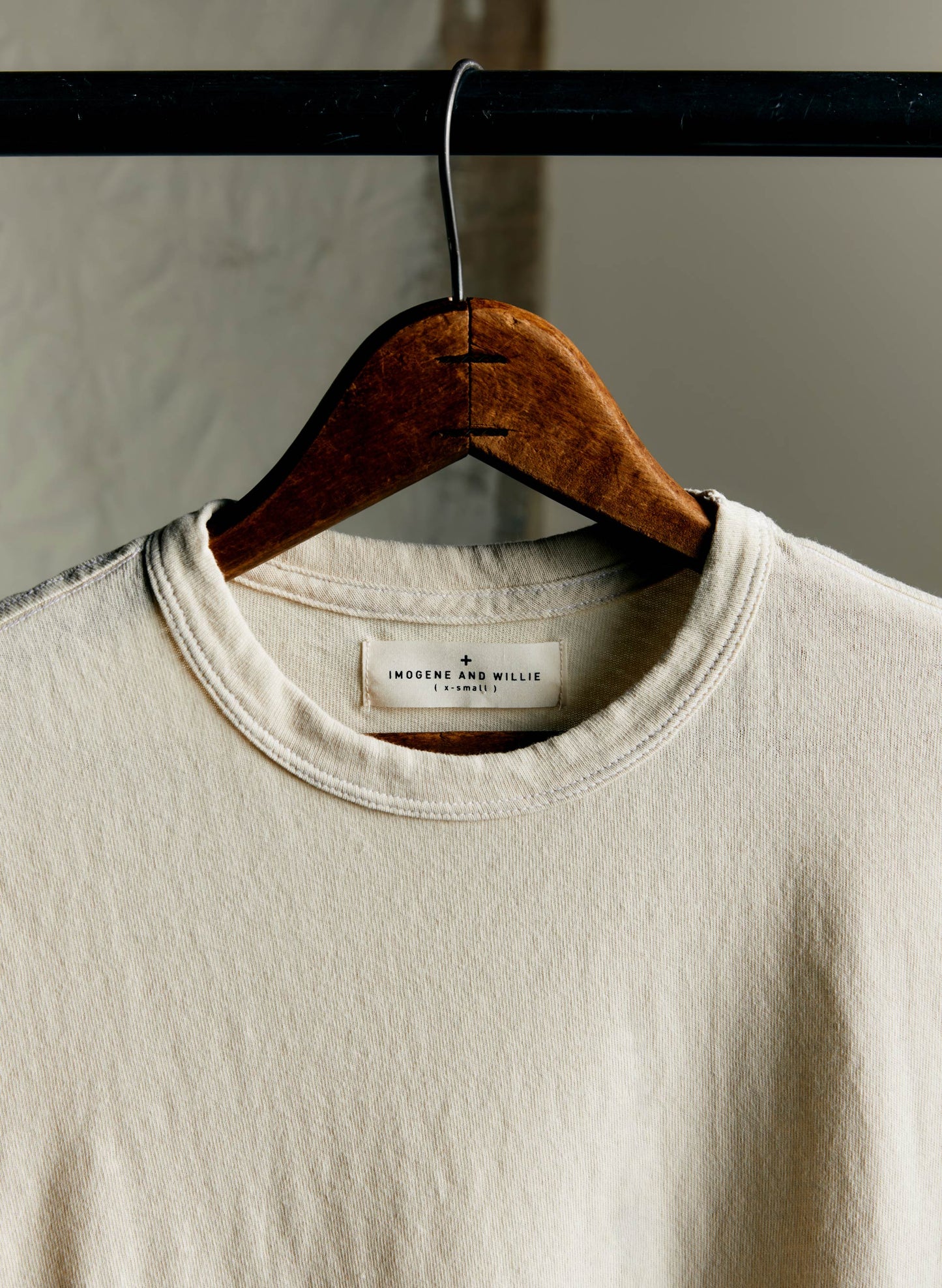 Classic Knit Midweight Crew in Vintage White