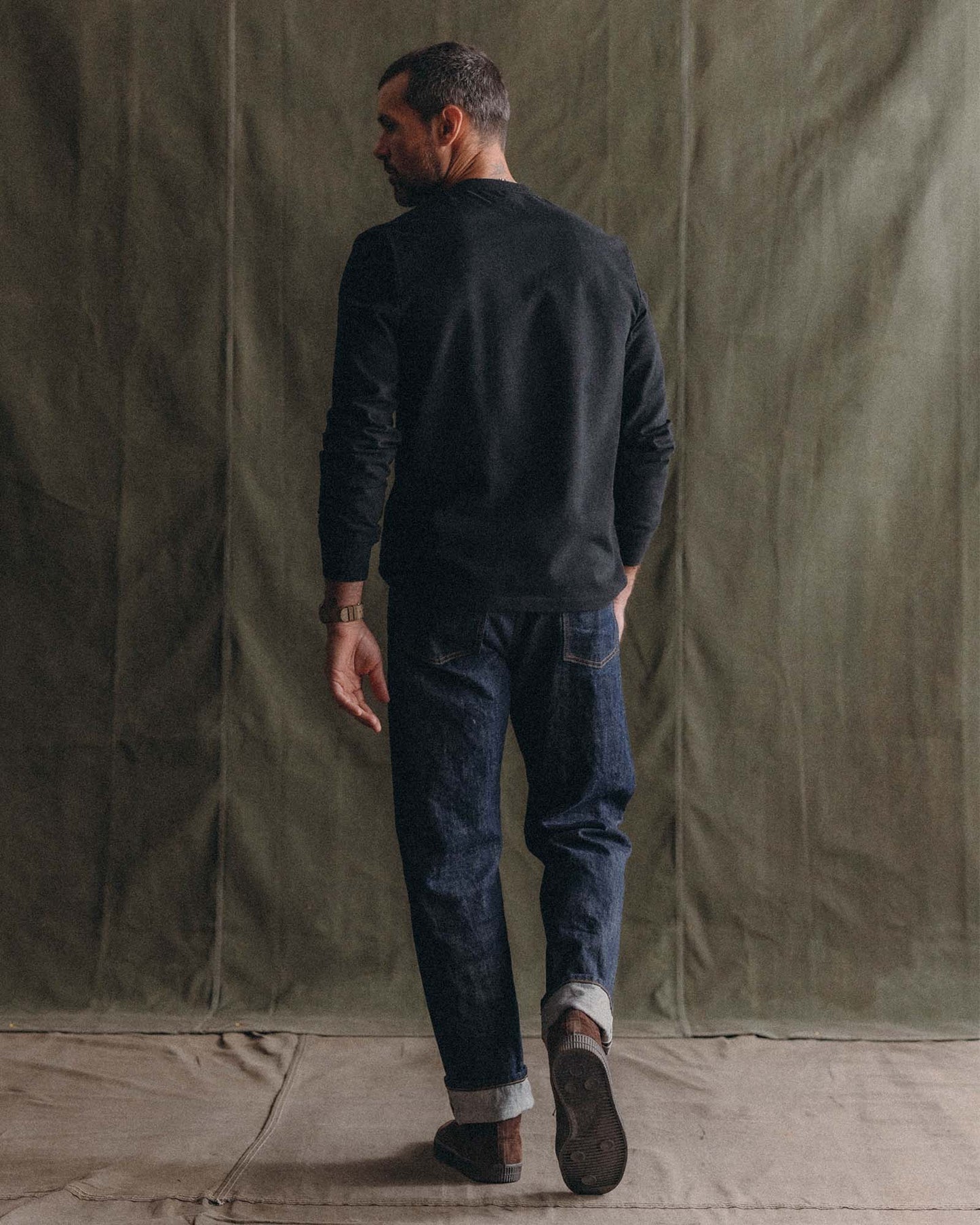 The Long Sleeve Shop Tee in Coal Twist